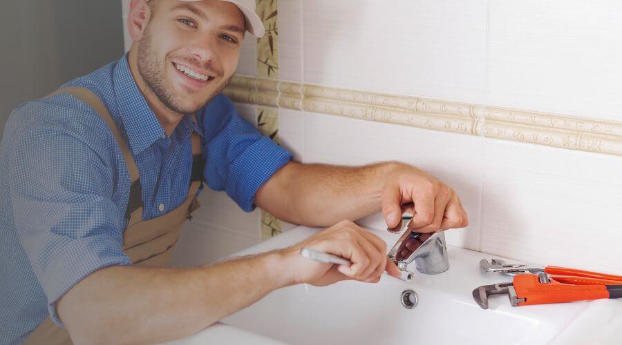 Handle or spout repair in Protection, KS